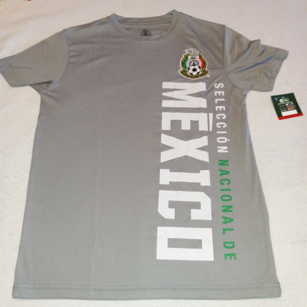 NWT Sz.S Men's Mexico Soccer Jersey